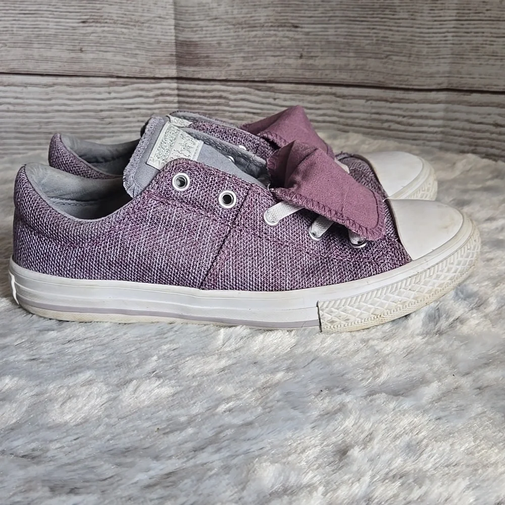 Converse Purple/White Sneakers, Girls 4, Great Condition
